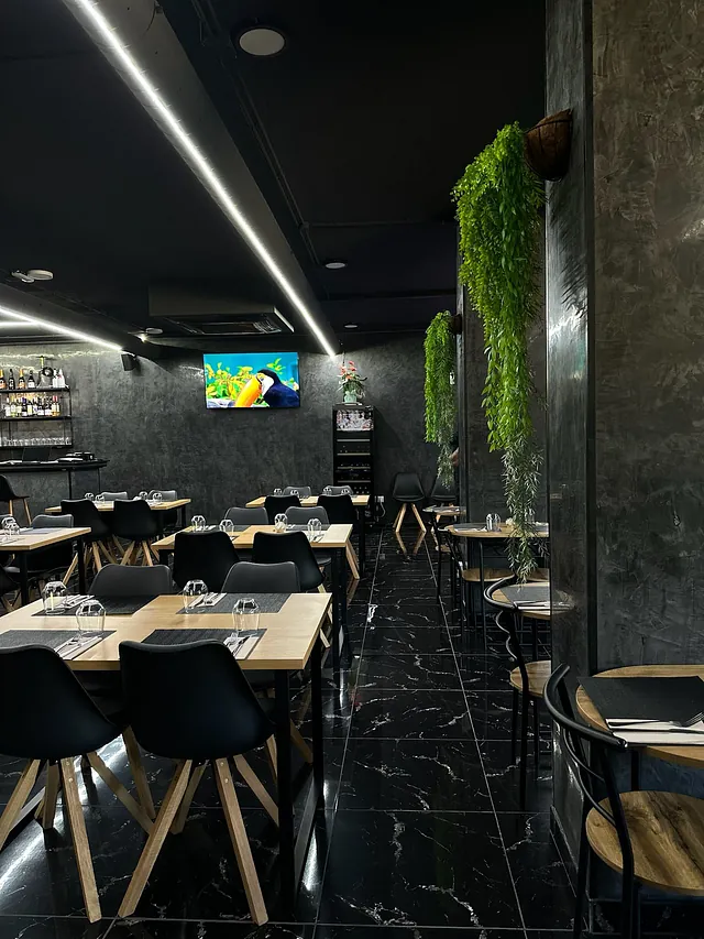 Diamante Luxury Hookah Restaurant